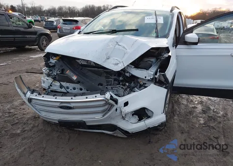 2017 Ford Escape Se z USA, uszkodzony, nr VIN 1FMCU9GD9HUA98086